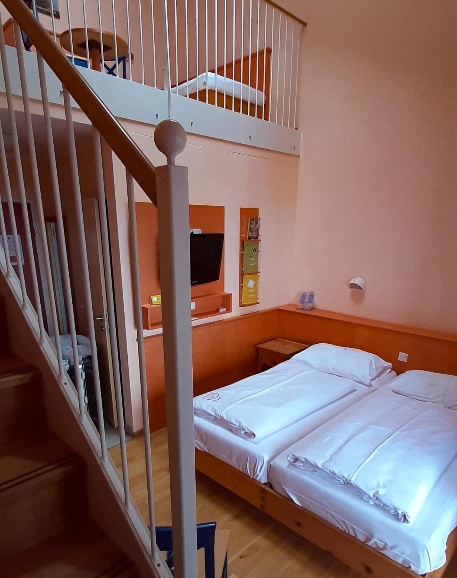 Jufa Hotel Хохриндль Экстерьер фото